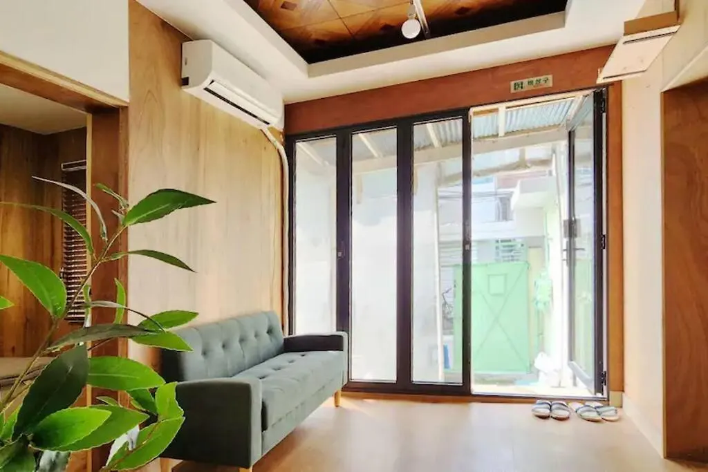 K-12 Hongdae 7Min #Sinchon 6Min Apartment Seoul